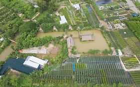 Maison En Bambou Phong-Le Vent